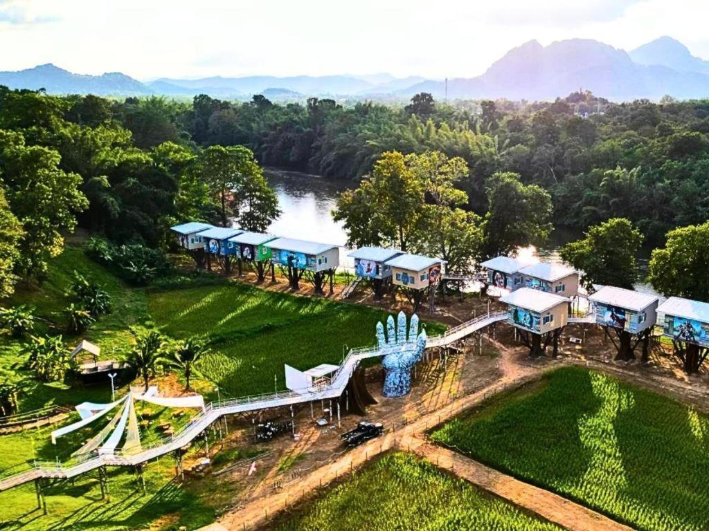 Yoko River Kwai Resort Kanchanaburi Buitenkant foto